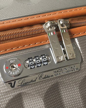 画像をギャラリービューアに読み込む, ロンカート E-LITE 62L チタニウム TSAロック