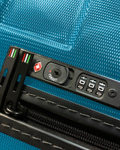 画像をギャラリービューアに読み込む, ロンカート RV-18 30L ブルー TSAロック